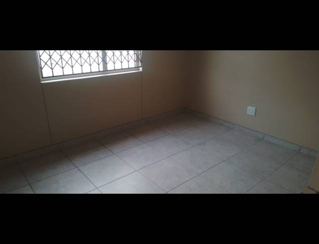 2 BEDROOM FREEHOLD FOR SALE IN SALFIN